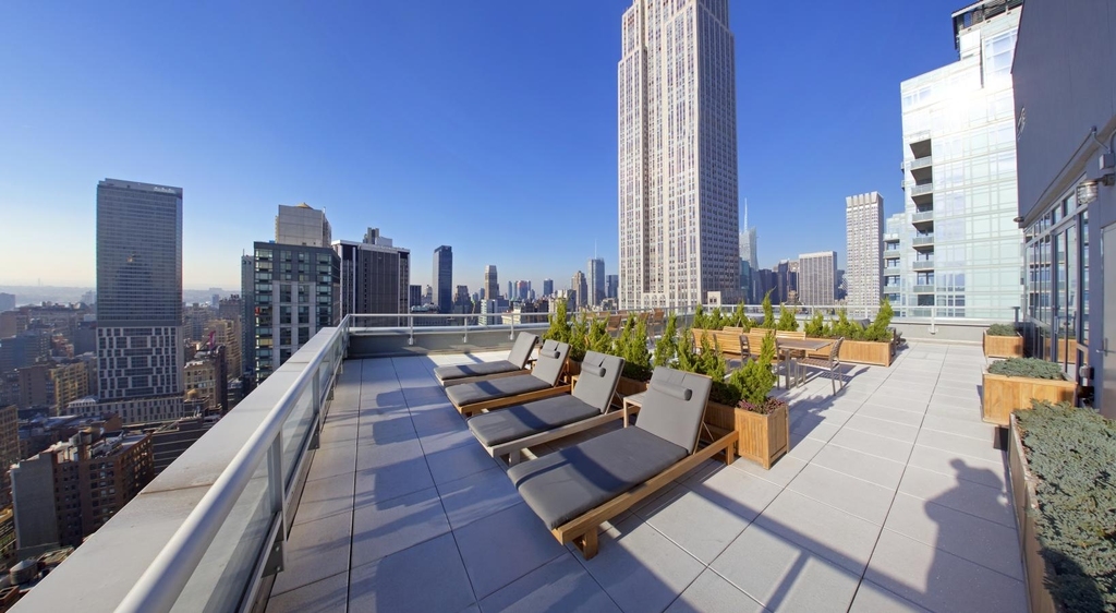 5th Avenue - Photo 15