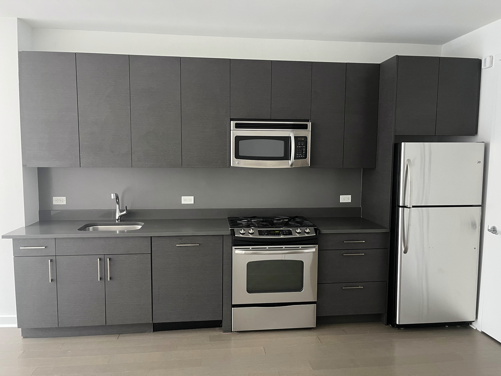 5th Avenue - Photo 4