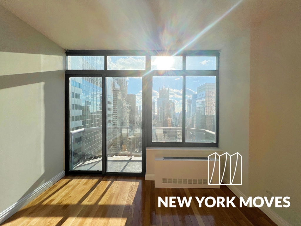 West 48th Street - Photo 0