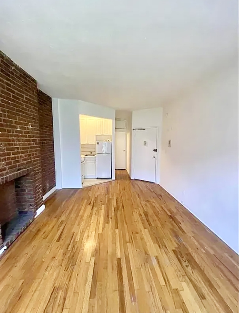 441 East 83rd Street - Photo 1