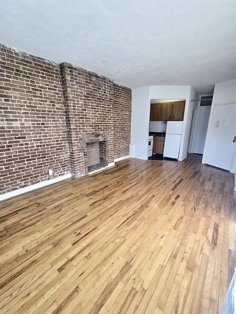 441 East 83rd Street - Photo 2