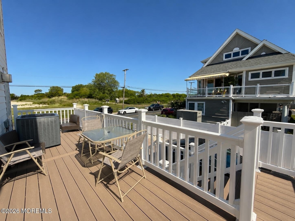 550 Whiting Avenue - Photo 22