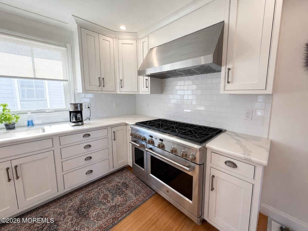 550 Whiting Avenue - Photo 8