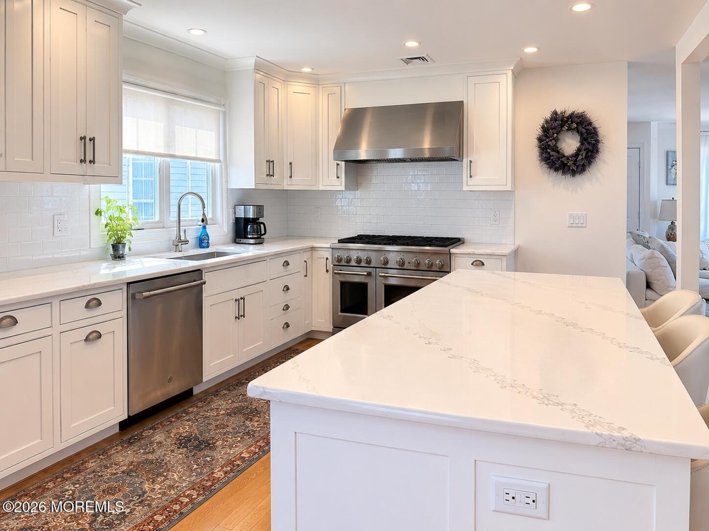 550 Whiting Avenue - Photo 7
