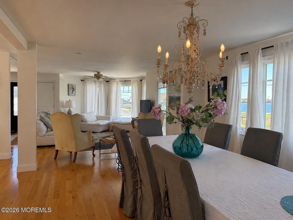 550 Whiting Avenue - Photo 6