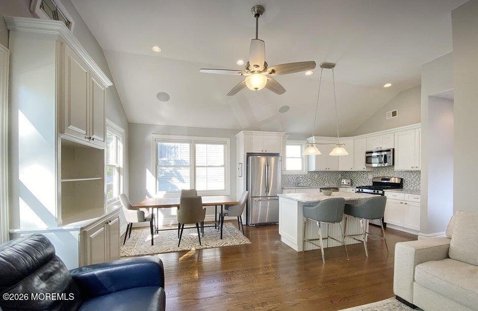 18 Meadowbrook Avenue - Photo 2