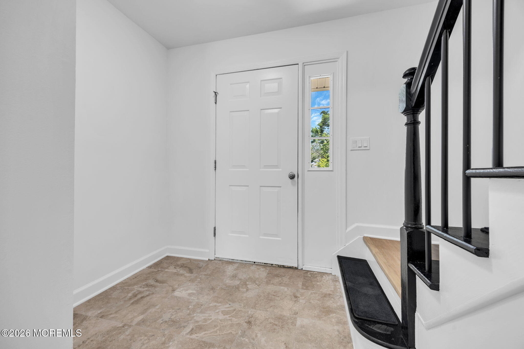 86 Holly Drive - Photo 10