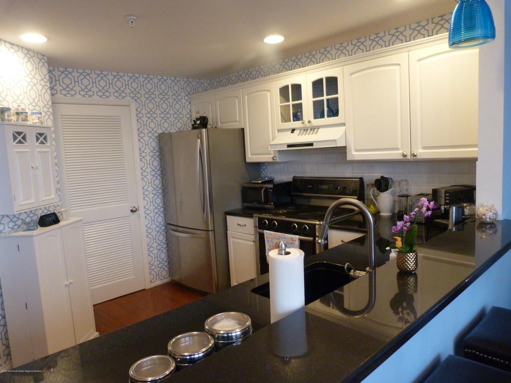 4 Ocean Avenue - Photo 10