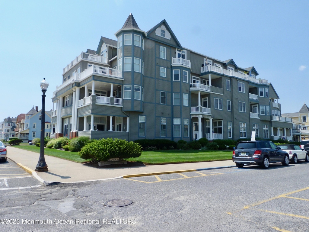 4 Ocean Avenue - Photo 0
