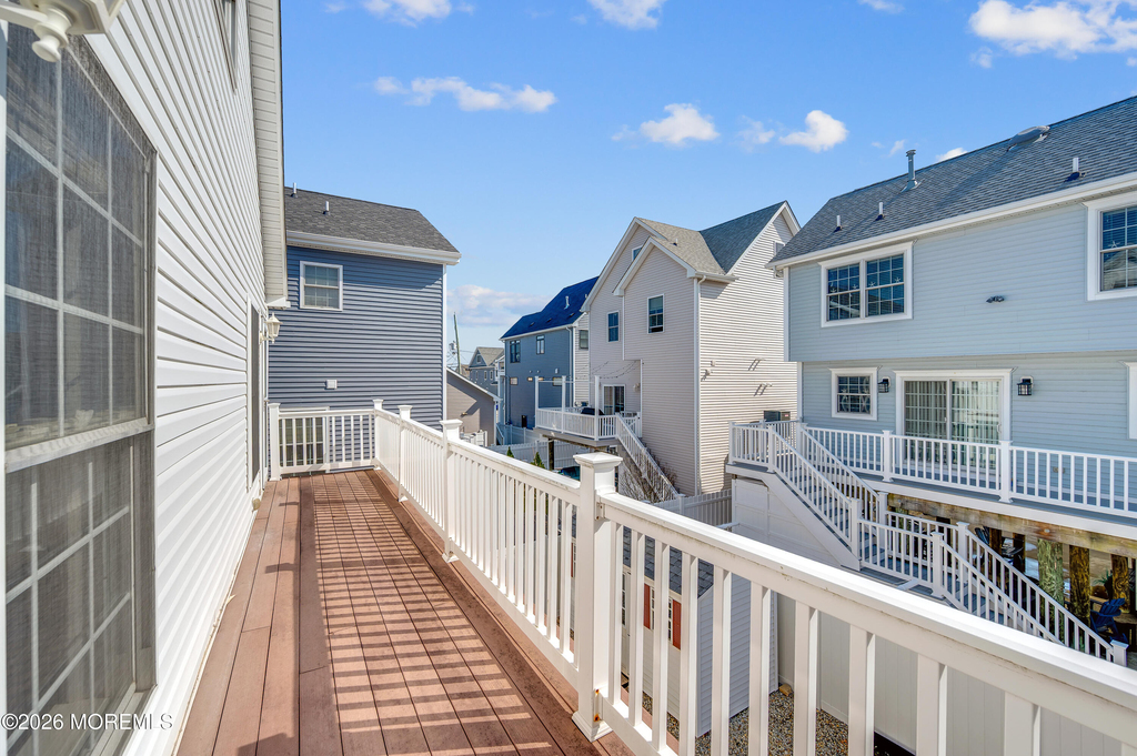 8 Nichols Avenue - Photo 18