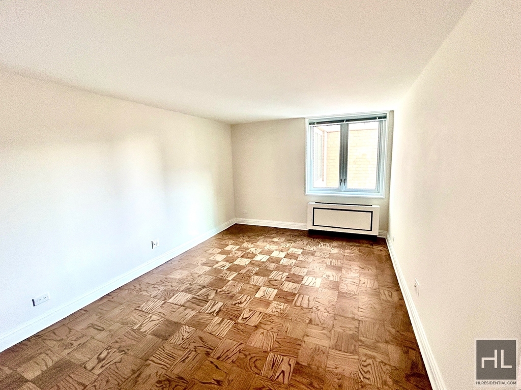 East 71st Street - Photo 2