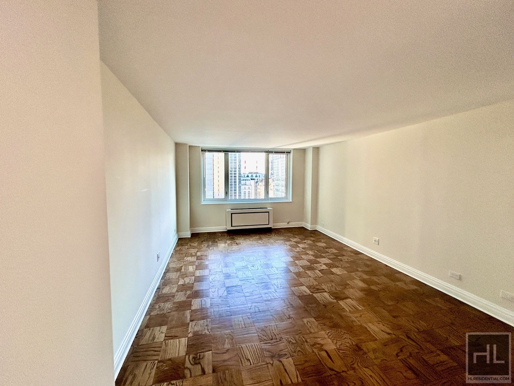 East 71st Street - Photo 0