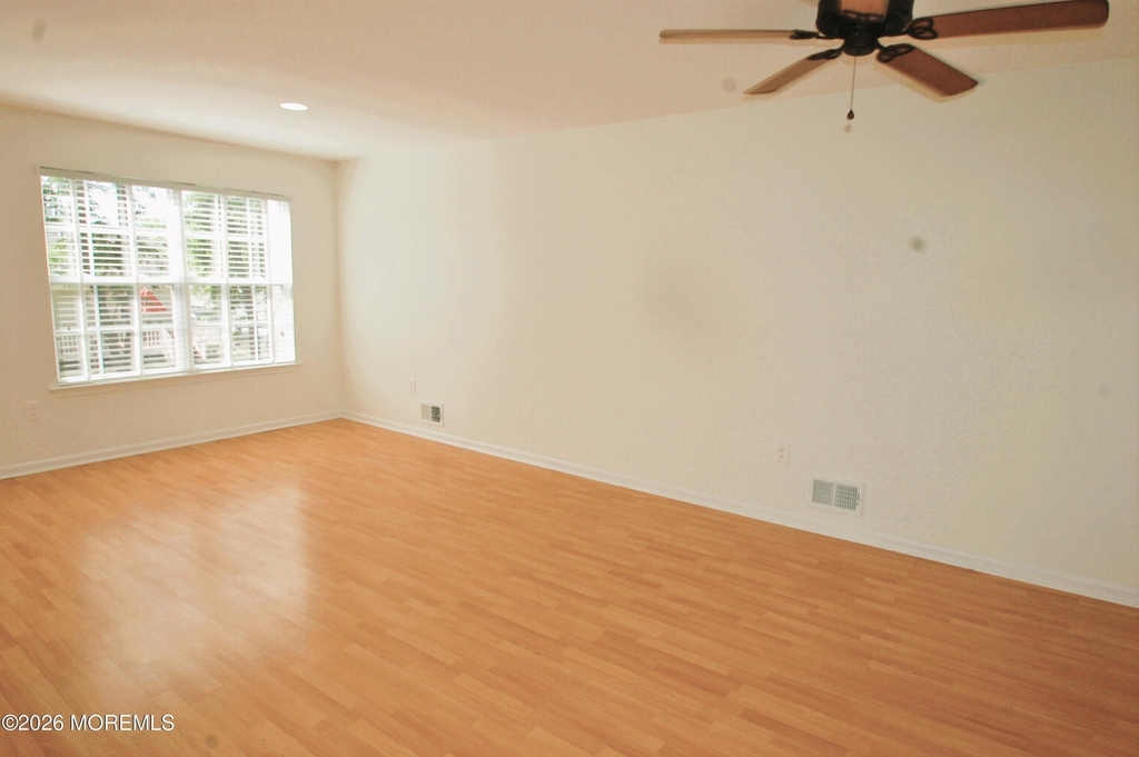 574 Beachway Avenue - Photo 7