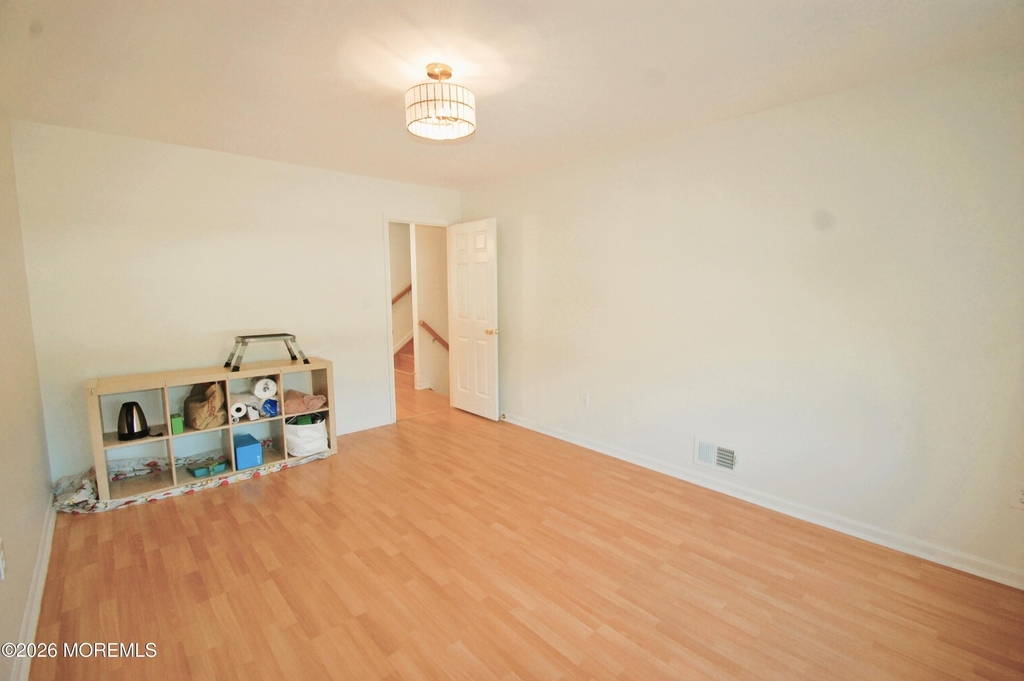 574 Beachway Avenue - Photo 9