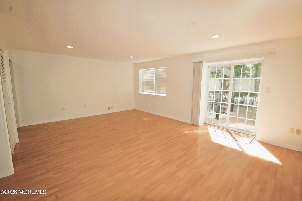 574 Beachway Avenue - Photo 20