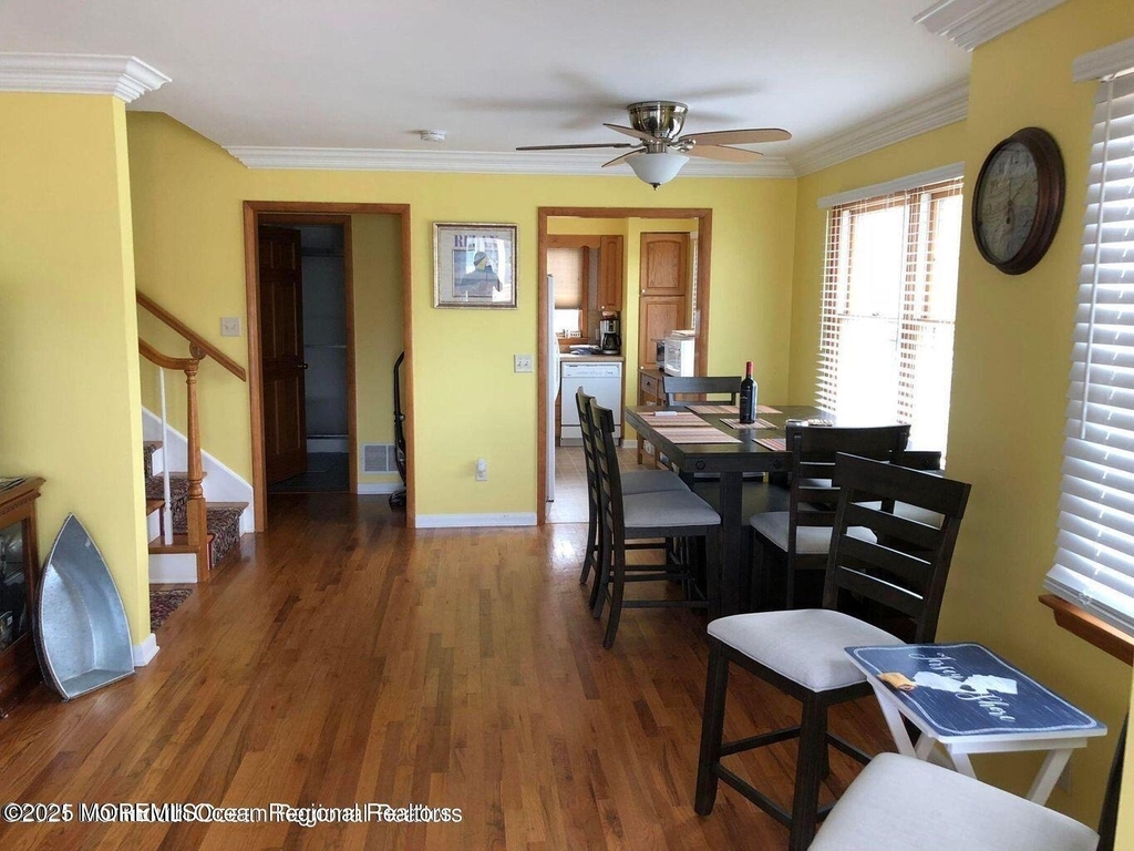 115 15th Avenue - Photo 2