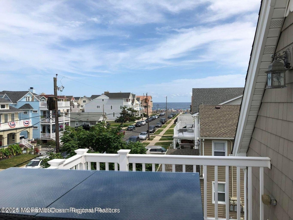 115 15th Avenue - Photo 0