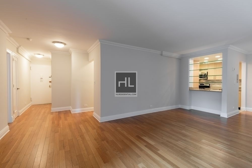 East 33rd Street - Photo 0