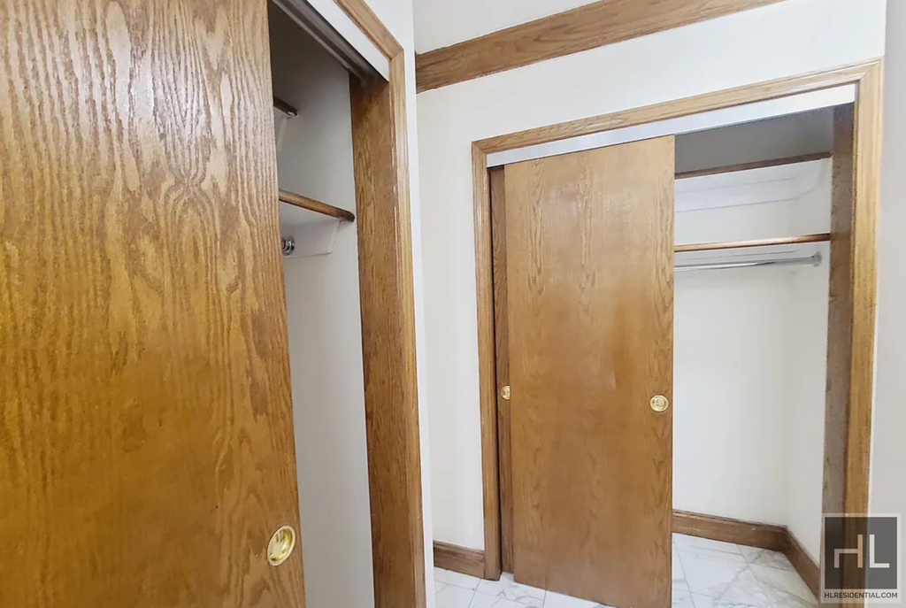 East 36 Street - Photo 5