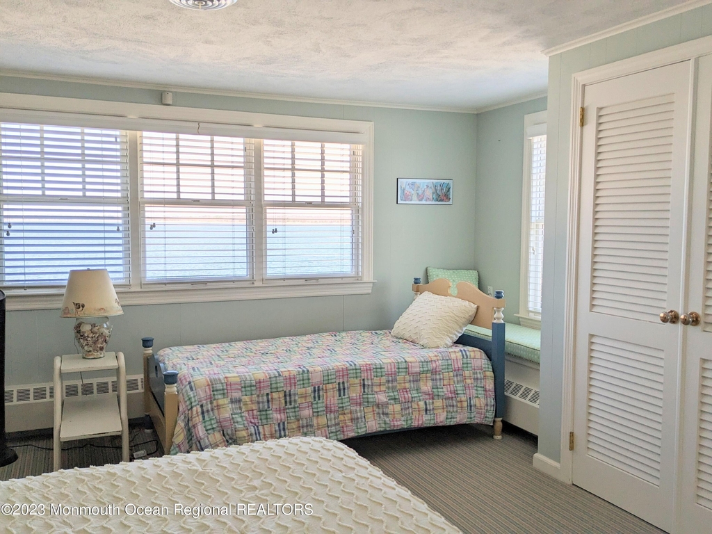 127 Curtis Point Drive - Photo 18