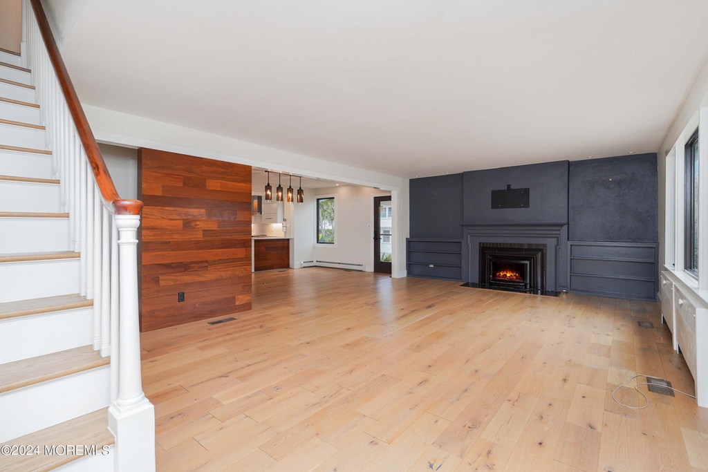 828 Kingston Road - Photo 11
