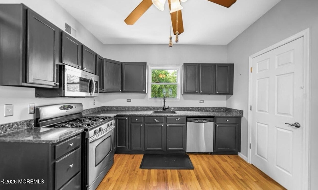 607 Mcclellan Street - Photo 3