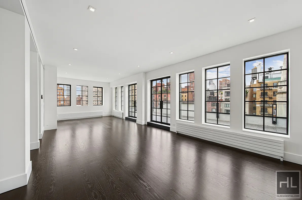 East 80th Street - Photo 5