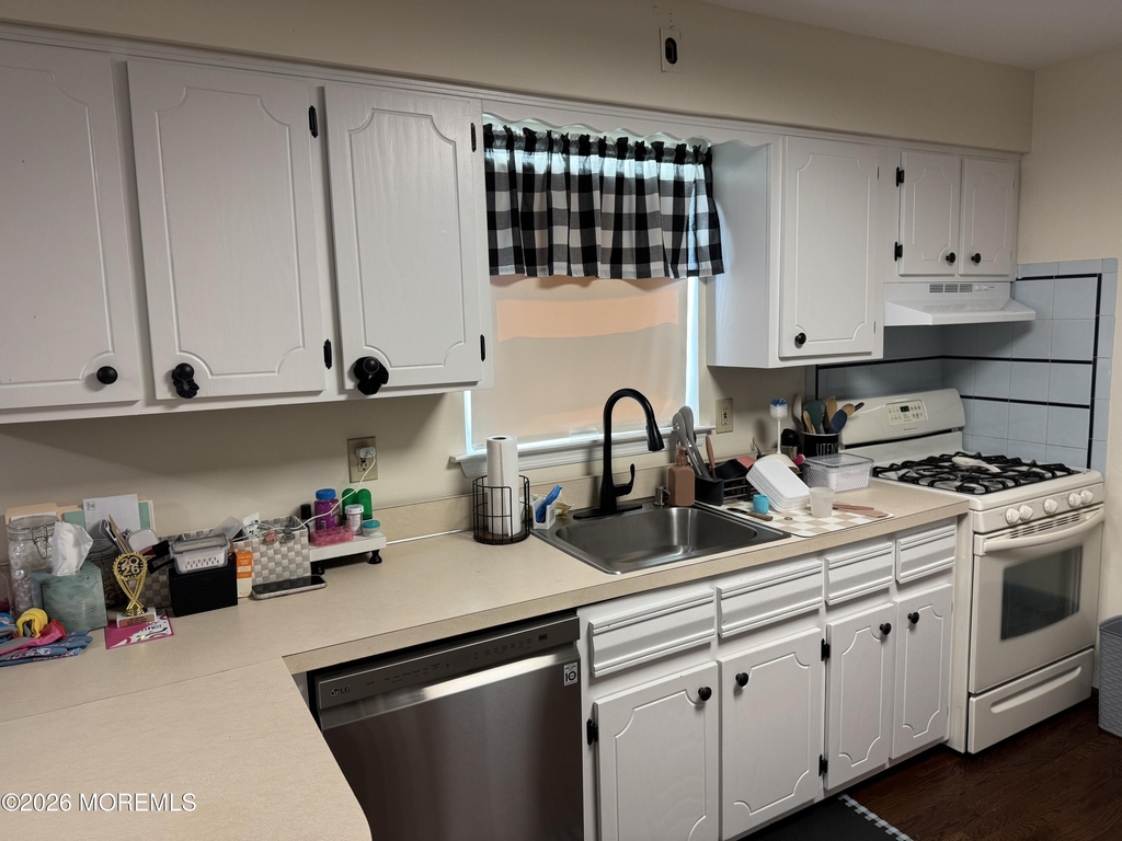 425 Main Street - Photo 7
