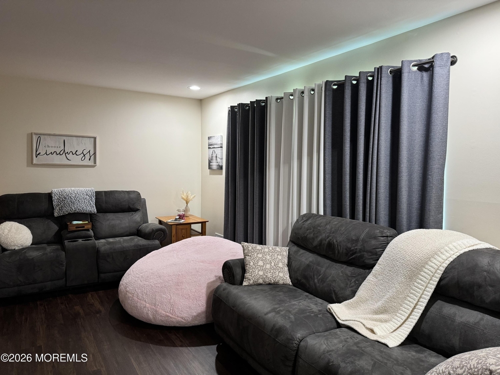 425 Main Street - Photo 4