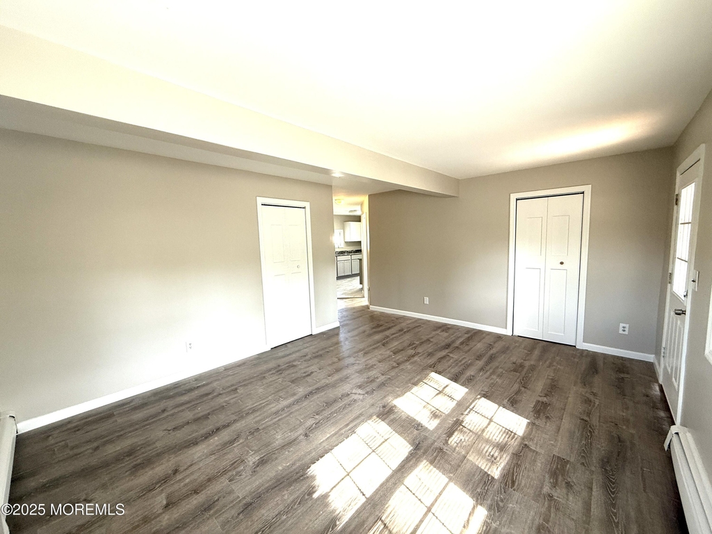 410 Bay Way - Photo 10