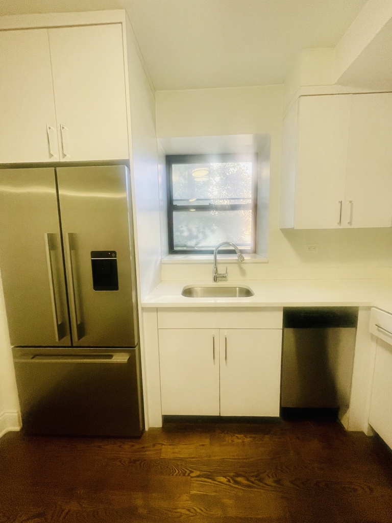 20 Beekman Place, 3D - Photo 10