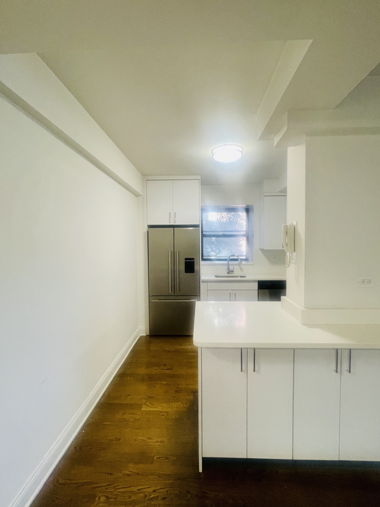 20 Beekman Place, 3D - Photo 7