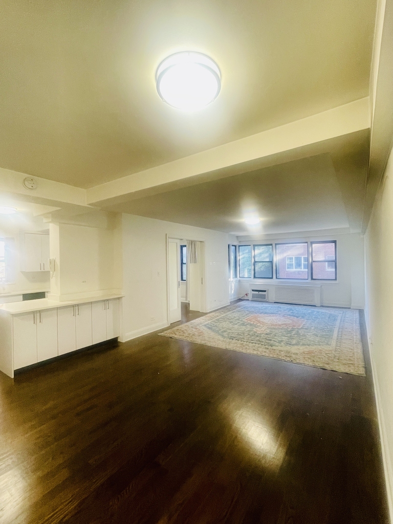 20 Beekman Place, 3D - Photo 0