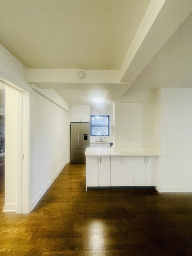 20 Beekman Place, 3D - Photo 6