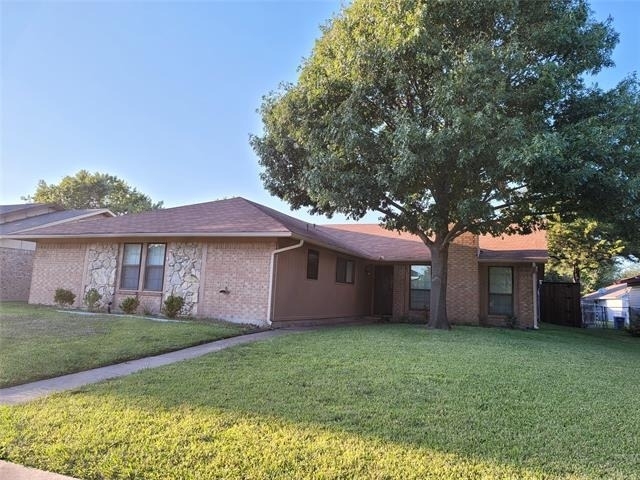 629 Perdido Drive - Photo 0