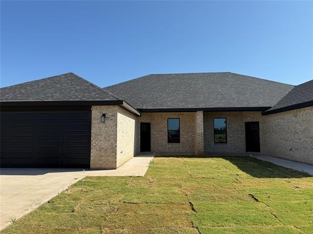 320 Woodstock Lane - Photo 1
