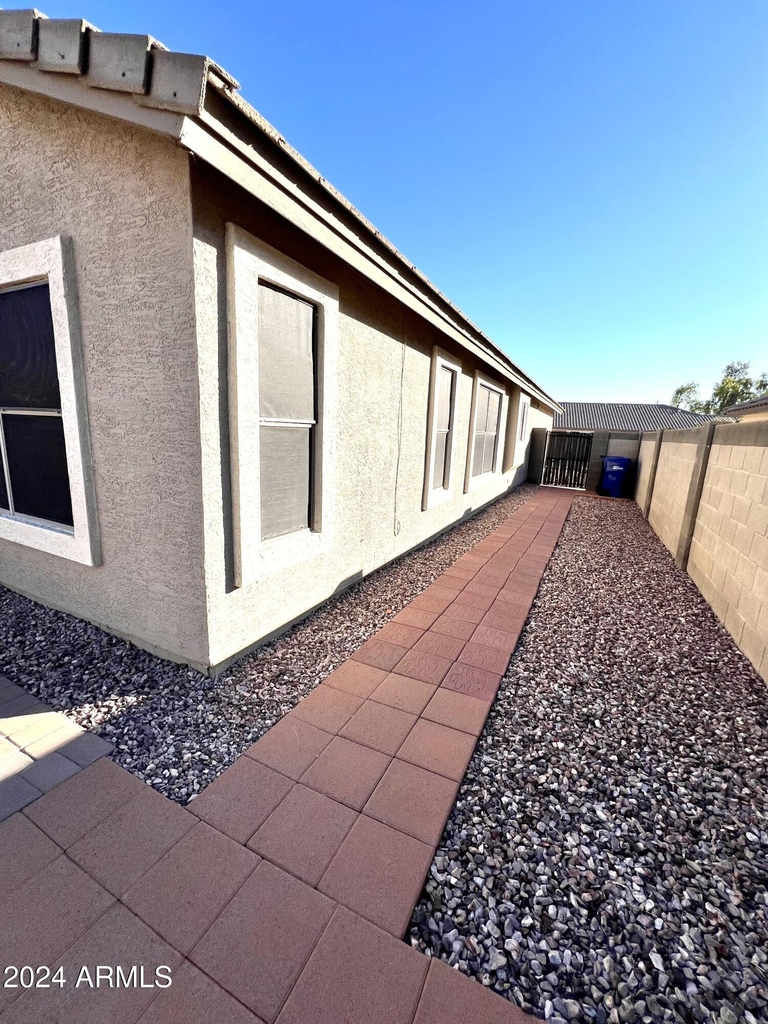 11210 E Pronghorn Avenue - Photo 26