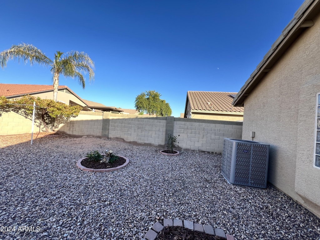 11210 E Pronghorn Avenue - Photo 24