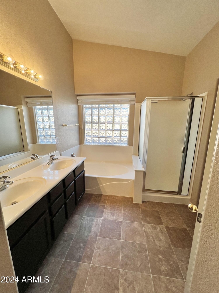 11210 E Pronghorn Avenue - Photo 14