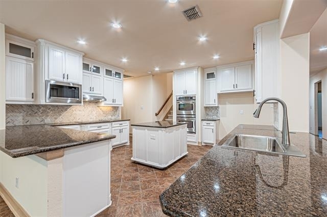 15097 Blakehill Drive - Photo 4