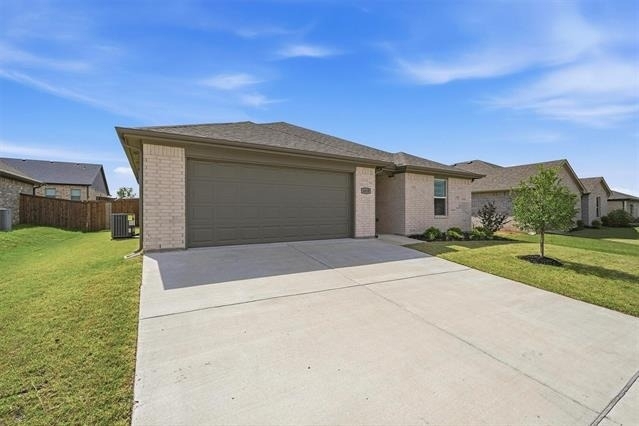 1819 Boxwood Drive - Photo 1