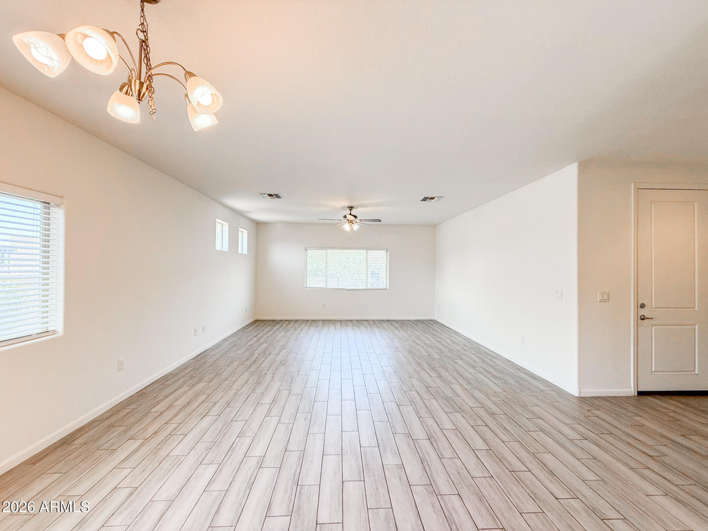 1741 W Pollack Street - Photo 5