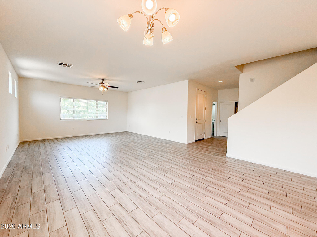 1741 W Pollack Street - Photo 6
