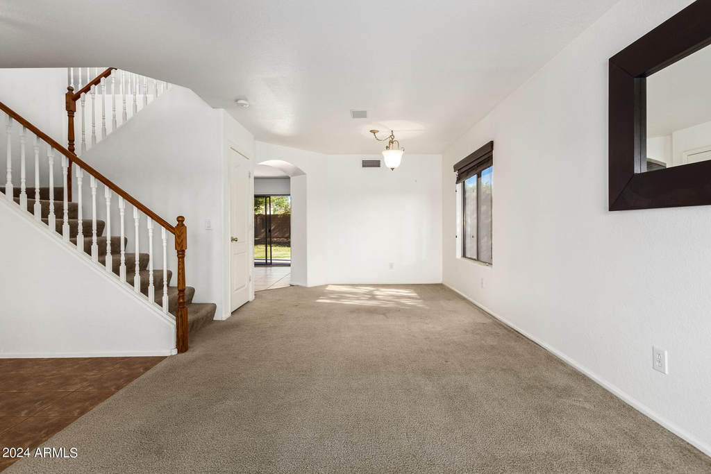 4629 E Augusta Avenue - Photo 13
