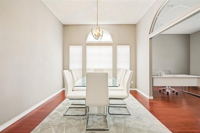 7013 Lo Chalmers Lane - Photo 2