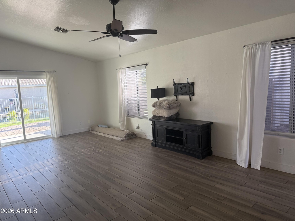 1438 E Cindy Street - Photo 2