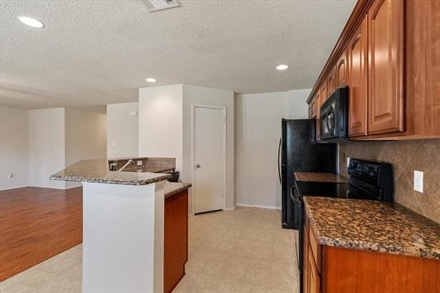 9812 George Washington Drive - Photo 10