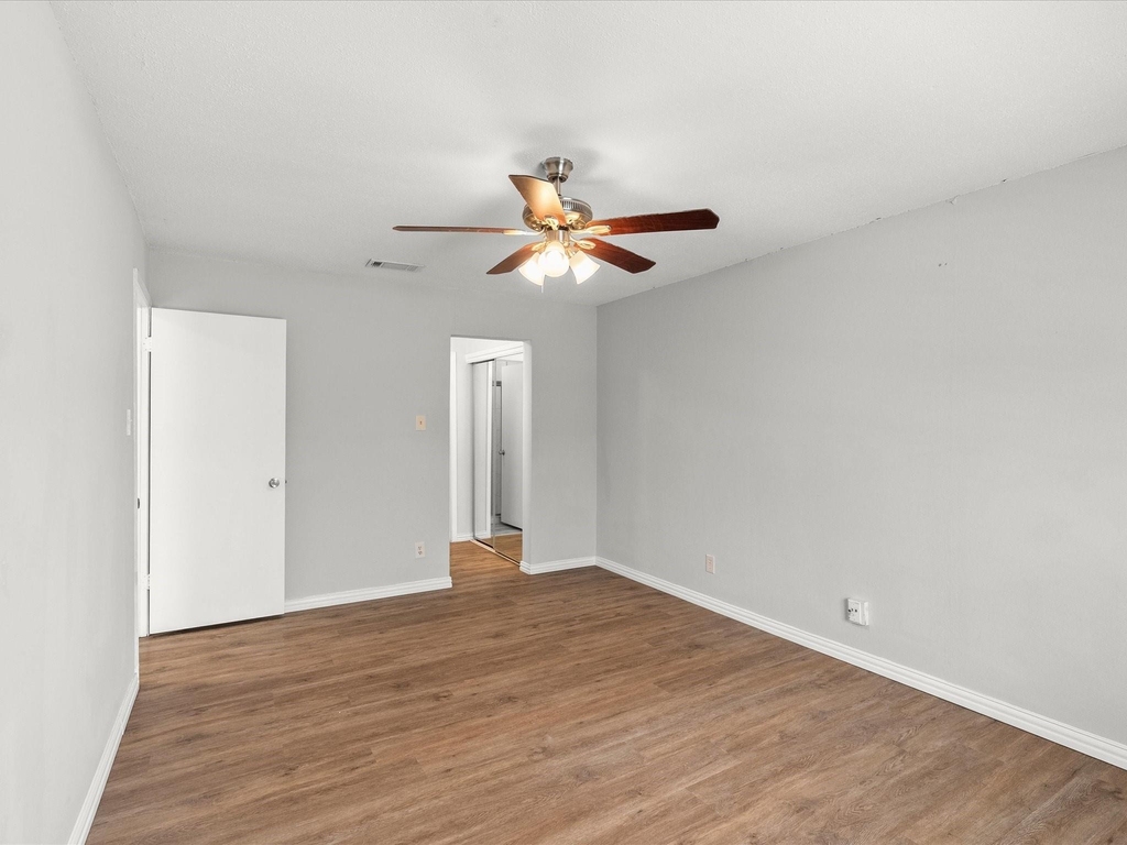 5981 Arapaho Road - Photo 27