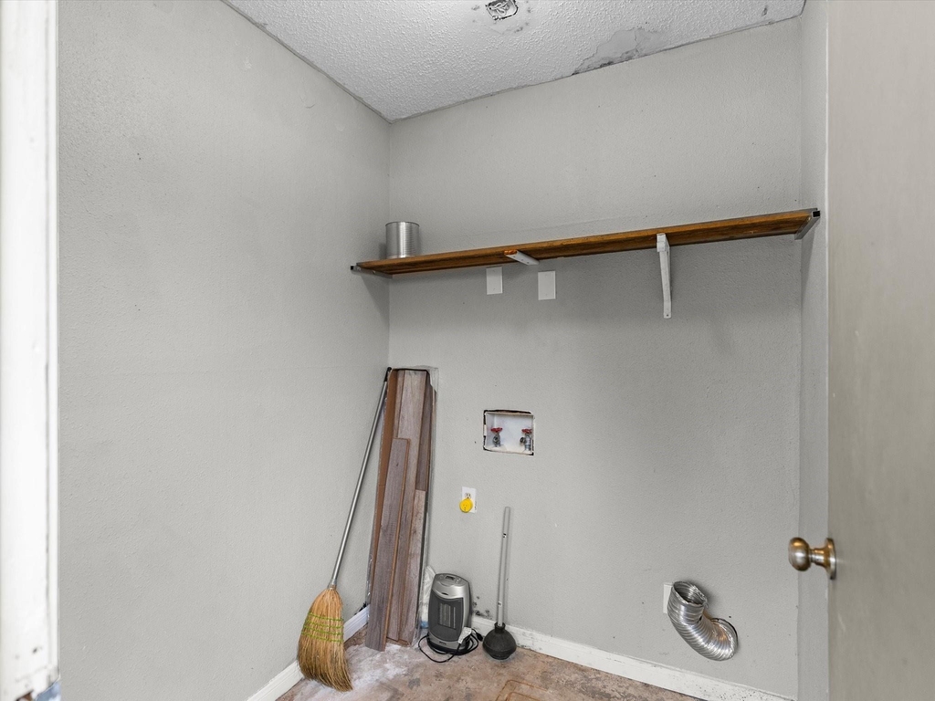 5981 Arapaho Road - Photo 39