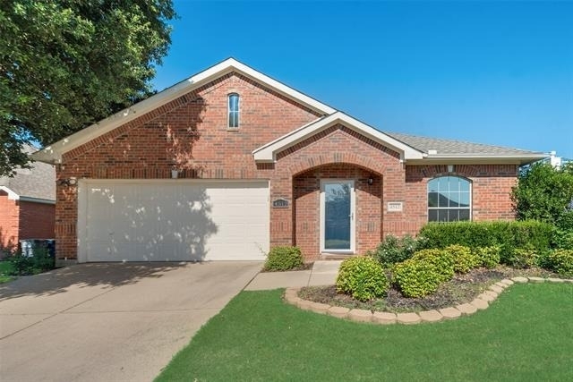 4512 Shade Tree Court - Photo 3